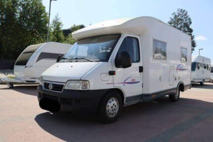 Challenger 101 / D.BED / SALLE DE BAIN-TOILET / 3400KG / BARIL A GAZ / MANUELLE / 2004 / 140.000 Km ( certifié ) /Prix : 10000€
