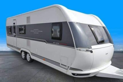 Hobby 650 KMFe De Luxe Edition | 2019 | longueur  832 cm / Prix : 17000€