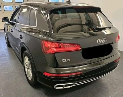 Audi Q5 TFSIe 367 CH QUATTRO S-TRONIC "COMPETITION" /LUFT/ACC/ AUTOMATIQUE / 2020 / ESSENCE + ÉLECTRIQUE / Prix: 22000€