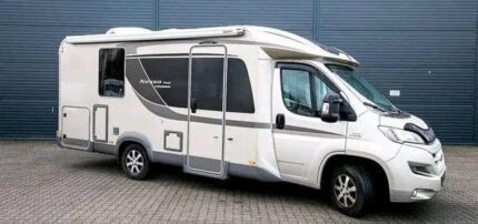 FIAT 2.3 150 CH Bürstner Nexxo T , manuelle , Diesel , 28000 Km ( très peu utilisé ), 4 places , 4 couchages , permis b , panneaux solaires , portes vélo / Prix : 28500€