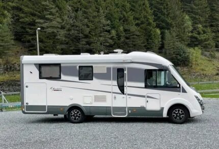 Fiat 2.3 150 CH Mobilvetta K-Yacht 89 TeknoLine , année : 2017 , manuelle , diesel ,  4 places , 4 couchages , permis B , panneaux solaires , 3500 KG , lit centrale , 34000 Km / Prix : 35000€