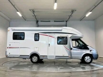 FORD 2.2 140 CH Challenger Genesis 54 , 2012 , manuelle , 57903 km, 5 places , 5 couchages, panneaux solaires, permis B / Prix : 16000€