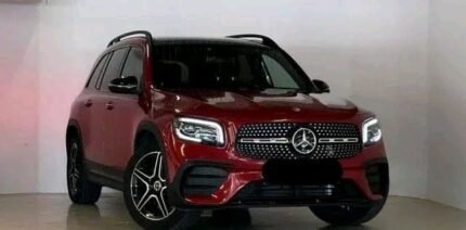 Mercedes-Benz GLB 2.0 150 Ch 200d 4MATIC AMG /année: 2022 / 7 places /Nattpakke/DAB/Ryggekamera/ automatique / diesel / 20900 km / Prix : 27000€. 7 places