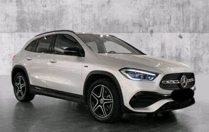 Mercedes-Benz GLA 250e AMG Edition Attelage année: 2021  , automatique, essence + électrique, 45651 km certifié, 218 CH , lumière ambiante / Prix : 22000€