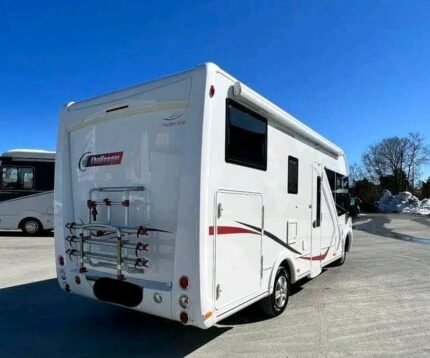 FIAT 2.3 130 CH Challenger Sirius , année : 2015 , manuelle ; 52 616 km certifié , 4 places , 4 couchages, diesel ,panneaux solaires, permis B / Prix : 26500€