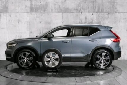 Volvo XC40 2020 Volvo XC40 D3 AWD Inscription / automático / diesel / 65943 km , 150 CH / Preço : 17000 euro