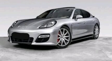Porsche Panamera GTS 4,8 430 CH ACC SPORTSEKSOS BURMESTER / AUTOMATIQUE / ESSENCE / 2013 / 81000KM’/  Prix : 22000€