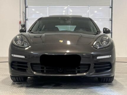 Prix : 27500€  Porsche Panamera S 3.0 416 CH e-Hybrid Plug-in **ACC/PANORAMIQUE /BOSE / automatique / hybride ( essence + électrique) / année: 2016 , kilométrage : 93202 km