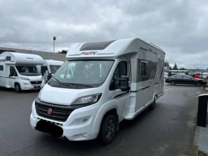 Prix : 23000€ ! 5 places ,   FIAT 2.3 130 CH Pilote P-716 Essentiel , année : 2017 , kilométrage : 64500 Km , 5 places , 5 couchages , permis B , panneaux solaires , 