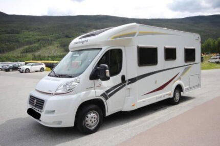 Prix : 17500€ ! 5 couchages   FIAT 2.3 131 CH T 64/T 348/T 693 5 places/ Pack hiver/ Four/ Chauffage au sol / manuelle , diesel , année : 2013 , kilométrage : 48500 Km , 5 places , 5 couchages , permis B , panneaux solaires , porte vélo , test d’étanchéité ok 