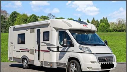 Prezzo: 15000€ , Adria TIK CORAL S 670 SLT 2011 – Semintegrale, 130 CV, letti gemelli, pannello solare, molto ben equipaggiato