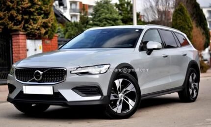 CENA: 16500€ ! VOLVO V60 CROSS COUNTRY B4 D AWD PLUS 197 K – 2023 – 18 000 KM – DIESEL